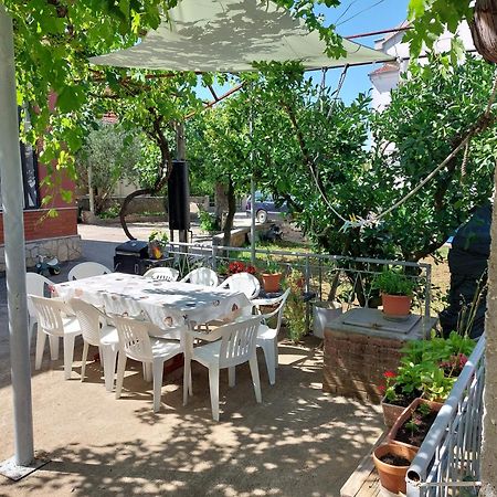 Holiday House Fila Турань Экстерьер фото